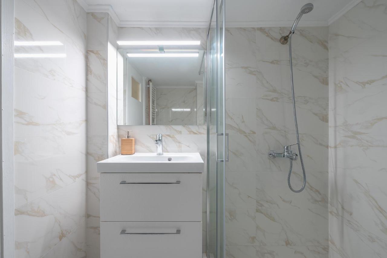 Victoria Sun Apartments Атина Екстериор снимка