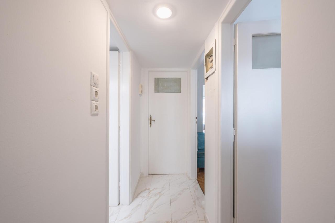 Victoria Sun Apartments Атина Екстериор снимка